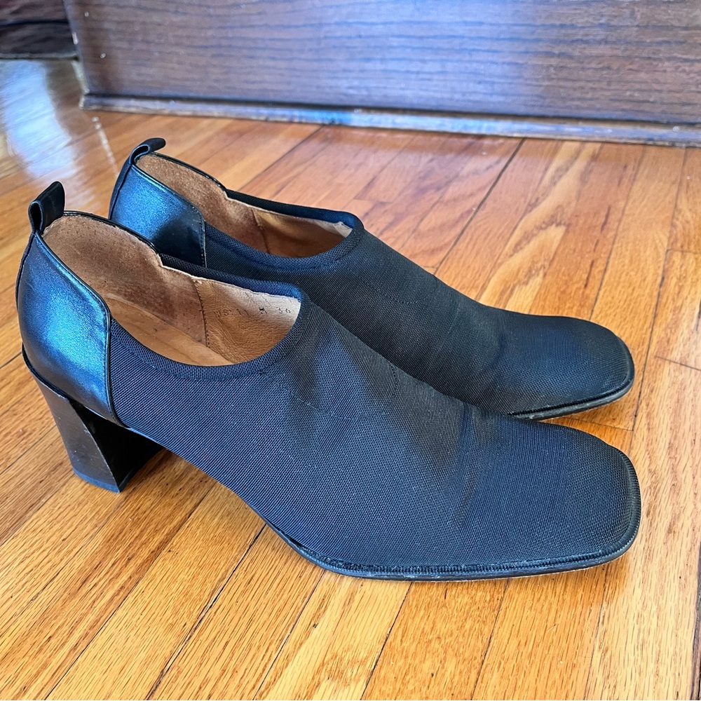 Donald Pliner heeled booties